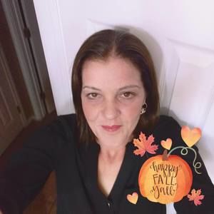 Meet your Posher, Carolina